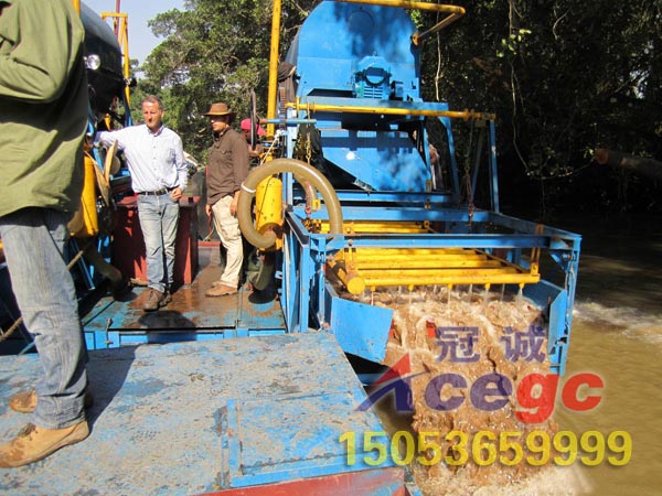 ���\�C(j��)е